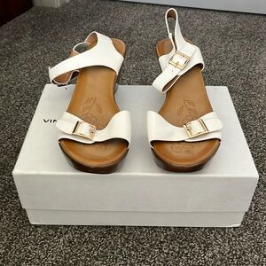 DbDk fashion white sandals, white, size 10, very light, never been worn.